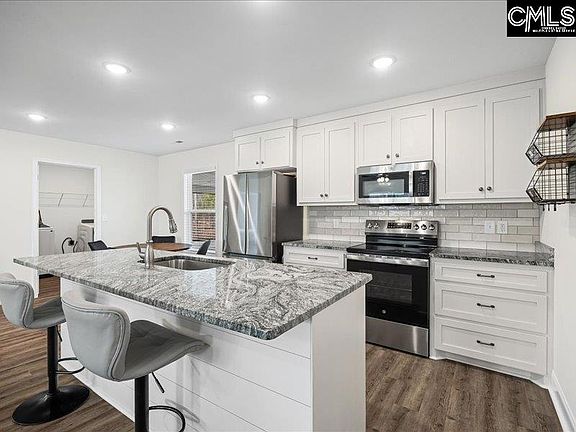 5th image of 1851 Twin Lakes Rd