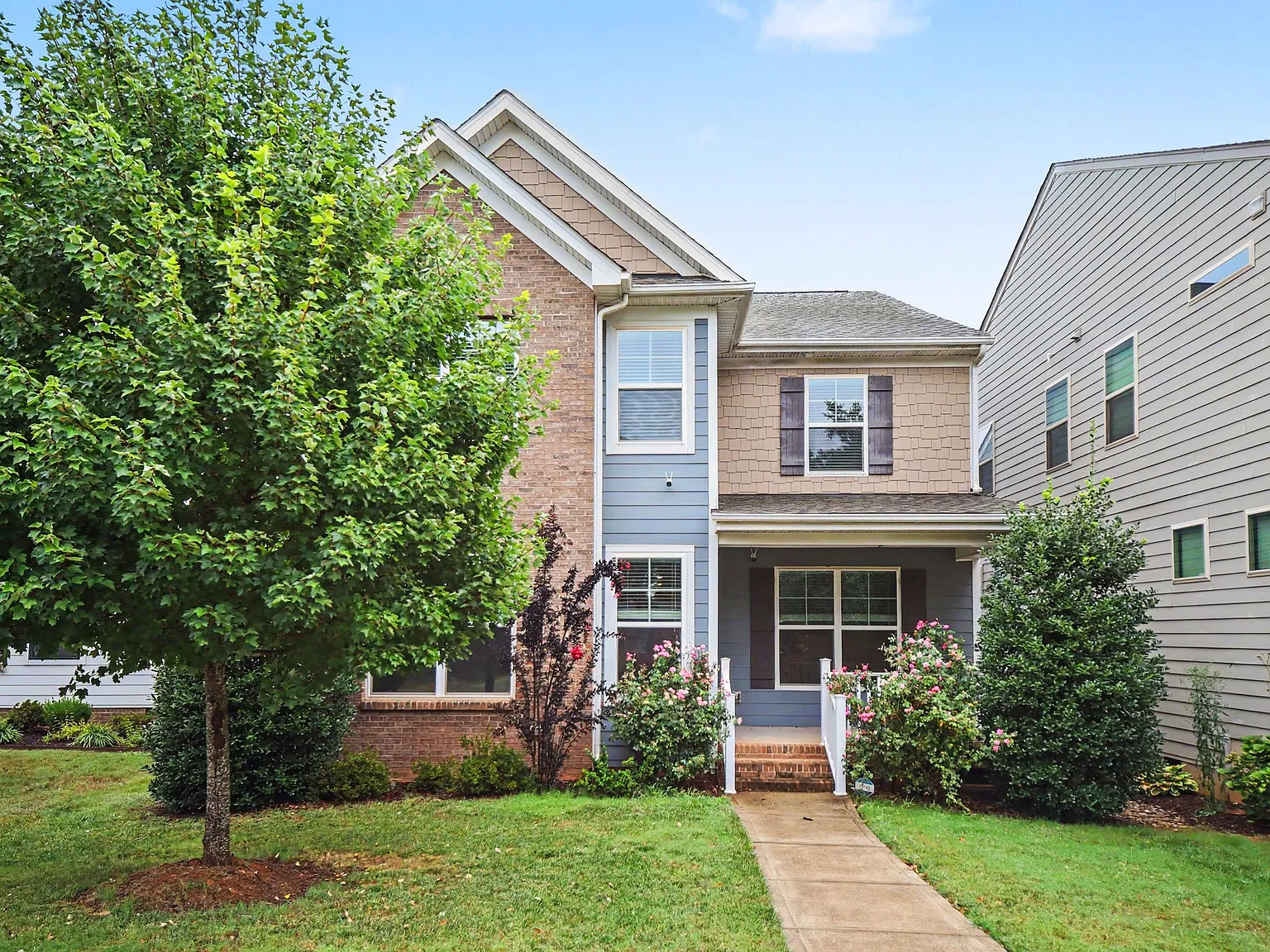 3 bed, 2691 sqft, $2,800 — Photo 3