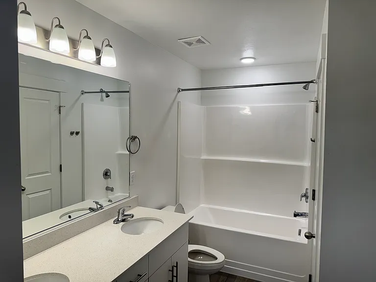 1913 S 1280 W — Photo 17