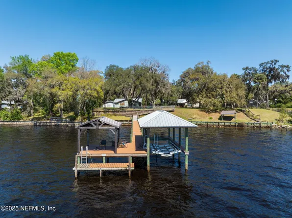 339 W RIVER Road, Palatka, FL 32177