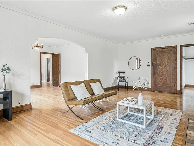4948 Lyndale Ave S #LOWER — Photo 5