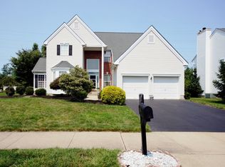 11 Sequoia Dr, Dayton, NJ
