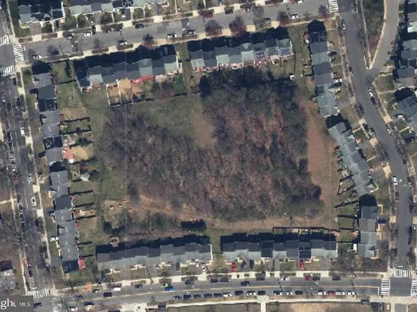 Trenton Pl SE, Washington, DC 20020