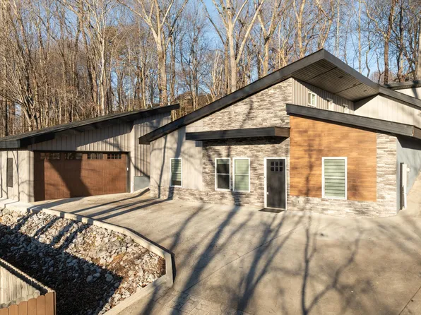 1706 Hogan St, Athens, TN 37303