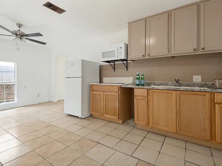 403 N Britain Rd #407B — Photo 6