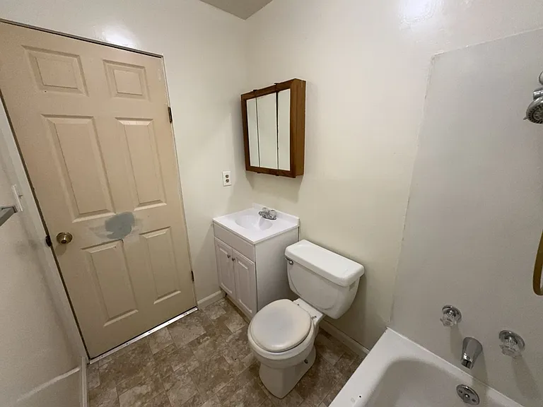 4136-4142 Walnut St — Photo 11