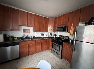878 Huntington Ave, Boston, MA 02115