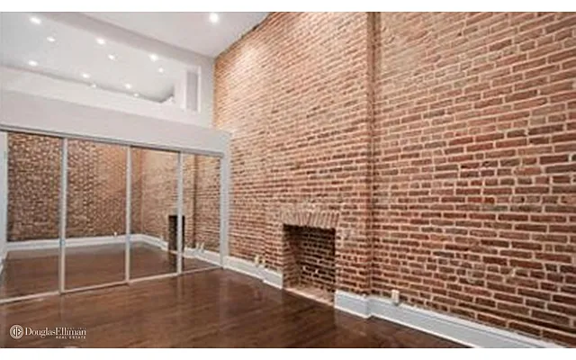 Rented by Douglas Elliman | media 36