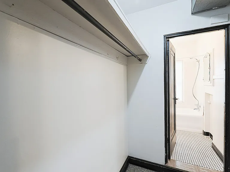 1403 E St #B3 — Photo 14