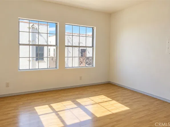 122 1/4 S Westmoreland Ave, Los Angeles, CA 90004