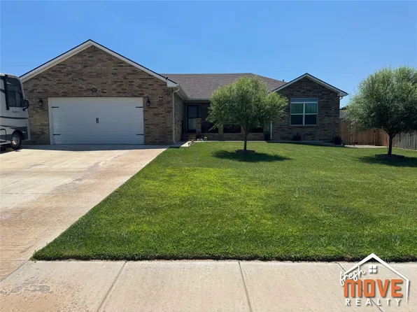 910 N Holly Dr, Liberal, KS 67901