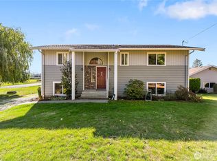 197 Bay Lyn Dr, Lynden, WA 98264
