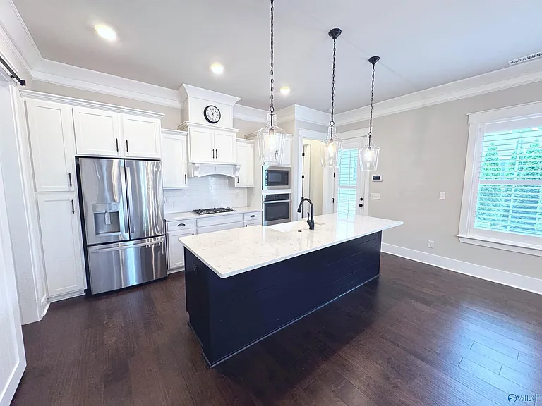 215 Saint Louis St — Photo 11