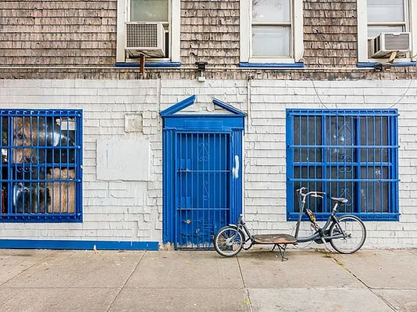 392 West St, New York, NY 10014