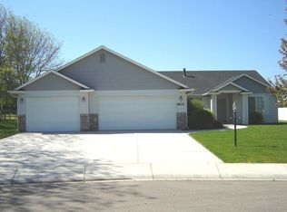 4633 E Thomas Mill Dr, Nampa, ID 83686