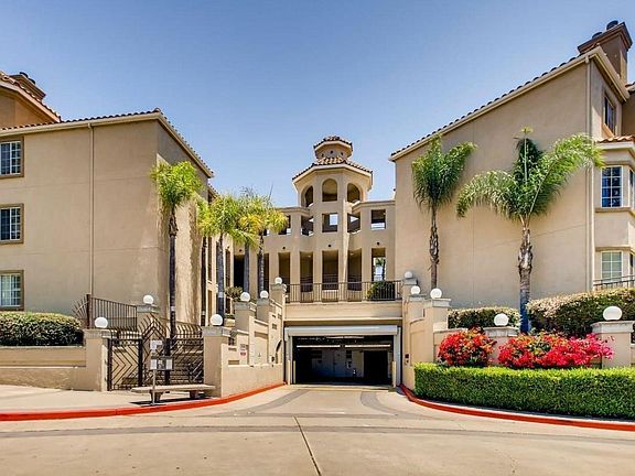 3rd image of 580 Camino De La Reina