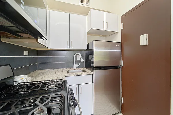 Rented by Compass | media 15