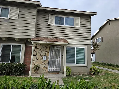 12816 Sussex Cir Photo 1