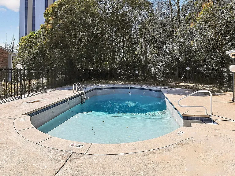 4605 Hedgemore Dr #D — Photo 29