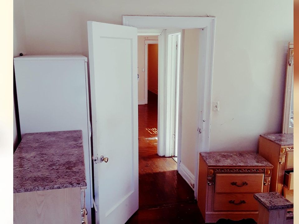 1st image of 15 Caryl Ave