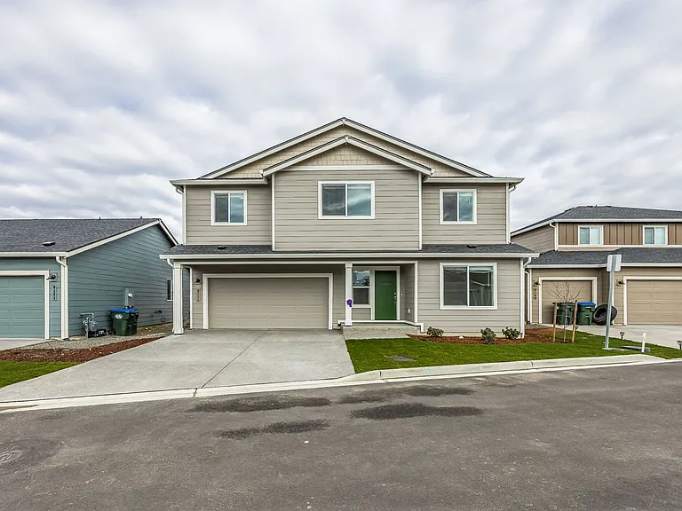 9111 Candytuft Ln SE — Photo 2