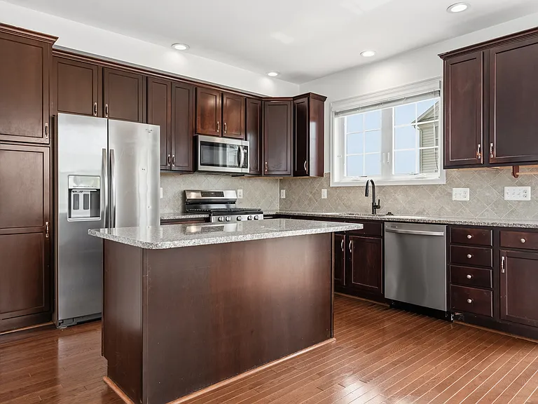 23167 Flora Mure Dr — Photo 21