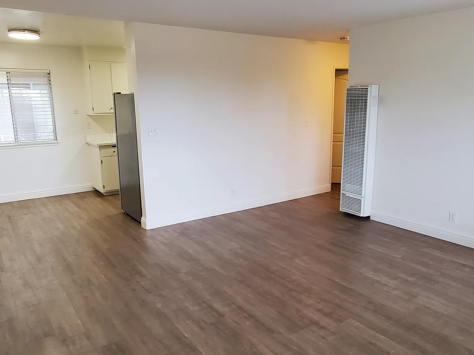 2 bed, 919 sqft, $2,350 — Photo 3