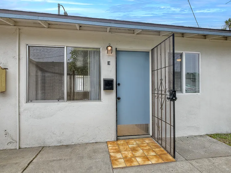 209 Surfrider Way - Unit E — Photo 18