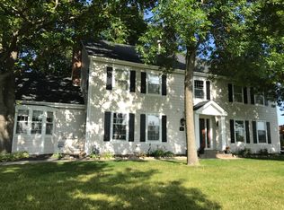 15720 52nd Ave N, Plymouth, MN 55446
