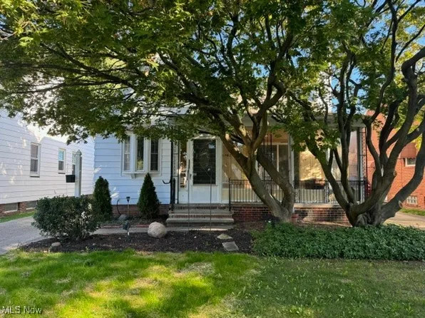5902 Gilbert Ave, Parma, OH 44129