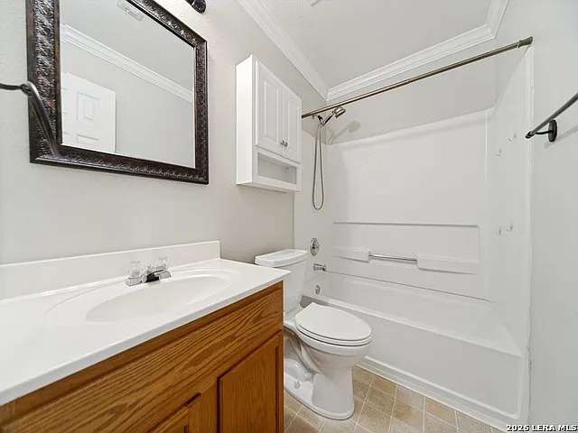 200 Katie Ct — Photo 11