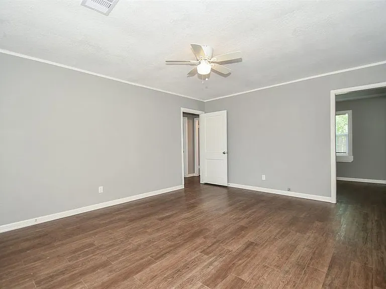 7334 Mountbatten Rd — Photo 5