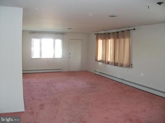 2nd image of 25 Eldorado St