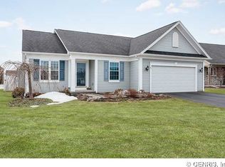 97 Sable Ridge Ln, Rochester, NY 14612