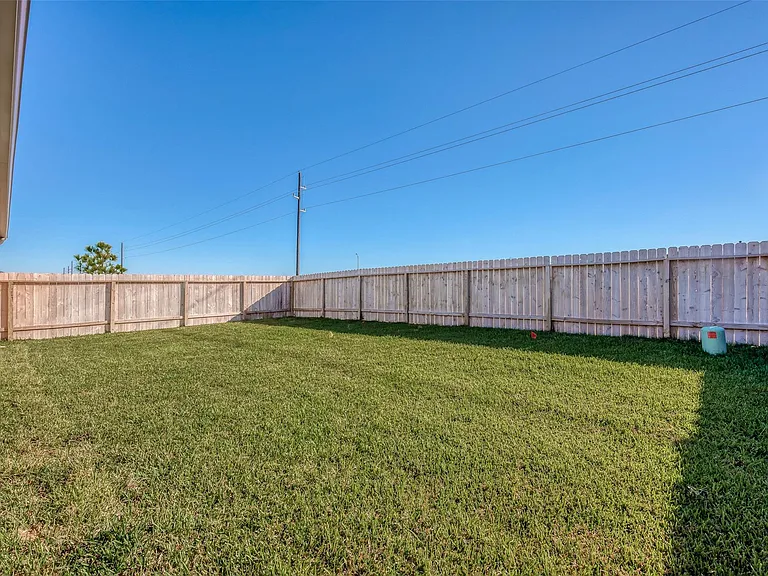 4303 Whitefish Ln — Photo 35