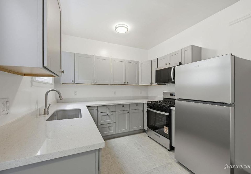 1st image of 1346 16th Ave #2