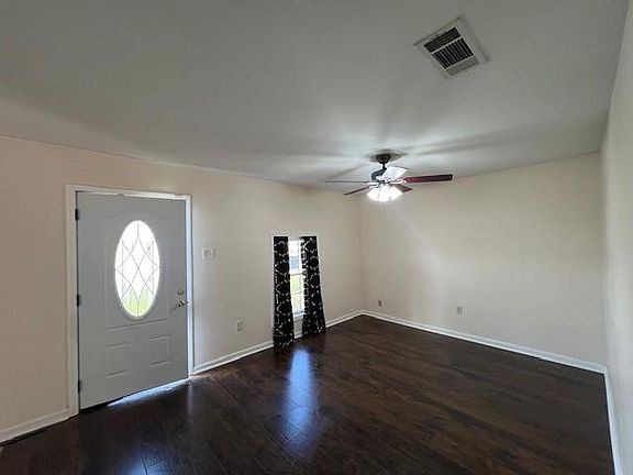 3rd image of 2113 W Christie Dr