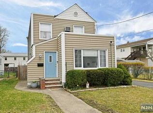 5 Coolidge Pl, Hawthorne, NJ 07506