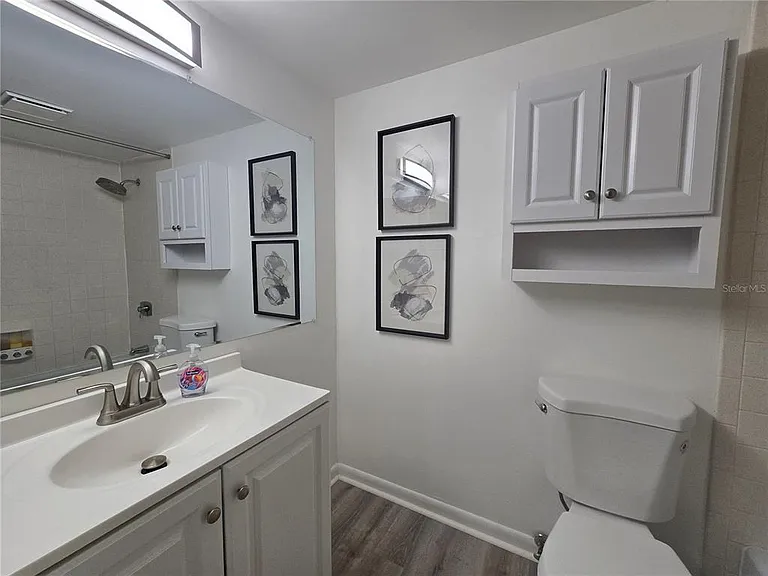 633 Silver Pass #B — Photo 17