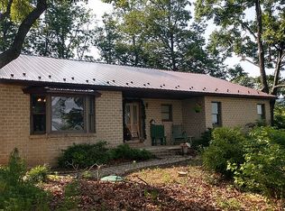 12187 Mountain Rd, Orrstown, PA 17244