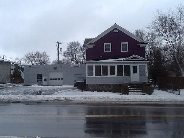 1st image of 821 W Washington Ave