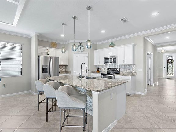 4th image of 11852 Arbor Trace DR