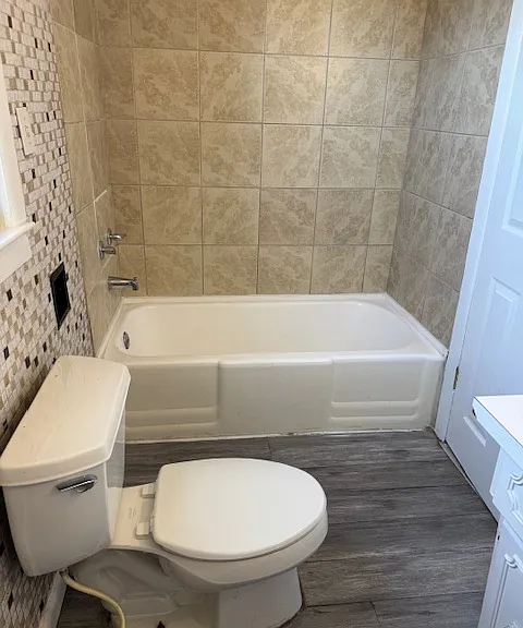 1576 E Harry Ave — Photo 7