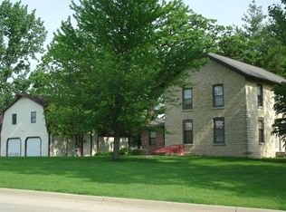 604 9th Ave SW, Dyersville, IA 52040