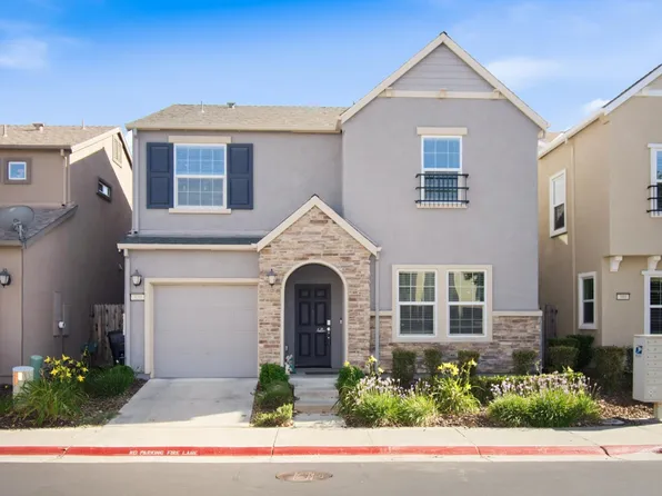 320 Bathbridge Ln, Sacramento, CA 95823
