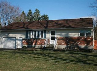 528 Chiswell Rd, Schenectady, NY 12304