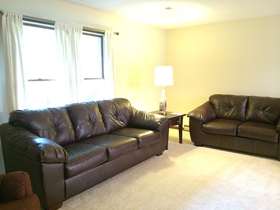 3rd image of 2765 Tanglewood Dr