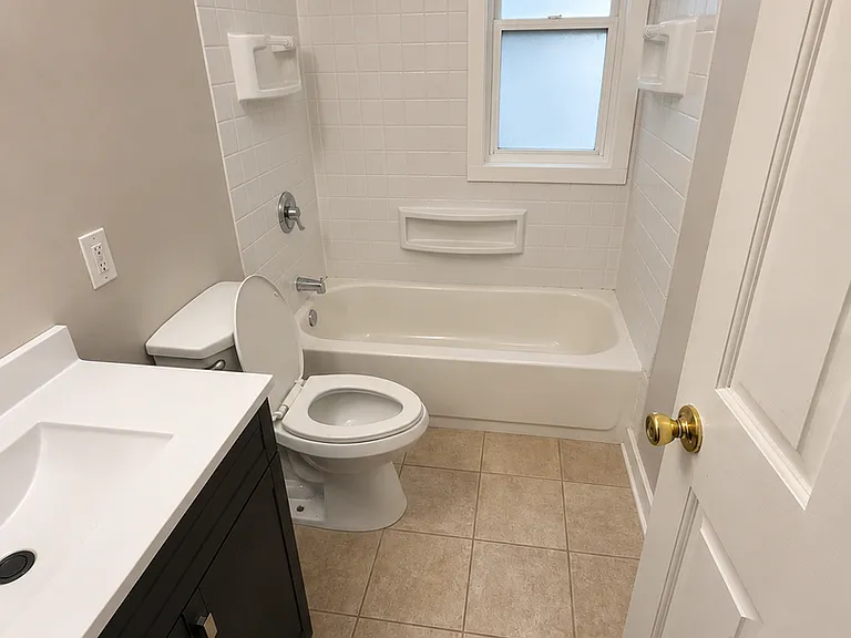 206 S Lake St — Photo 6