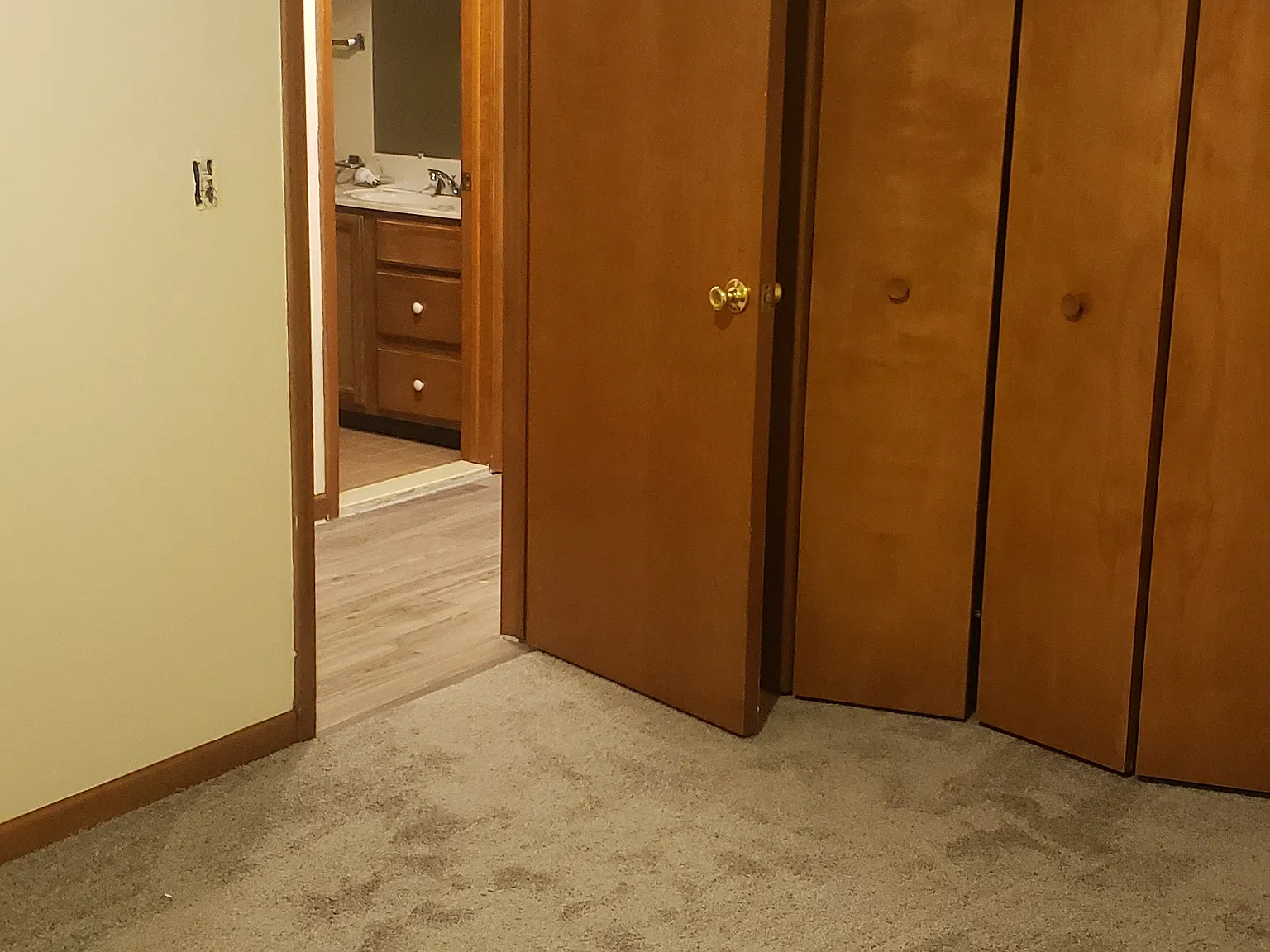 2 bed, 600 sqft, $1,000 — Photo 4