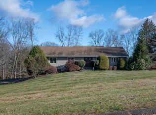 7 Carriage Lane, New Fairfield, CT 06812